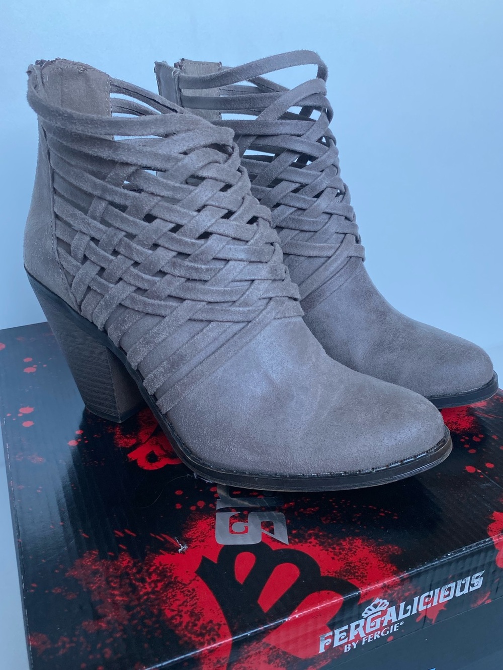 NWT Fergalicious by Fergie Women's Weever Ankle Booties size 8